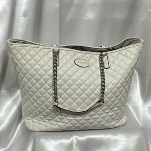 Coach vintage white quilted Tote with silver tone chain handles